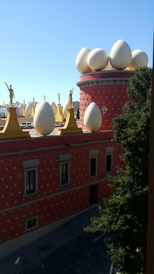 Apartamento Nuria フィゲラス エクステリア 写真